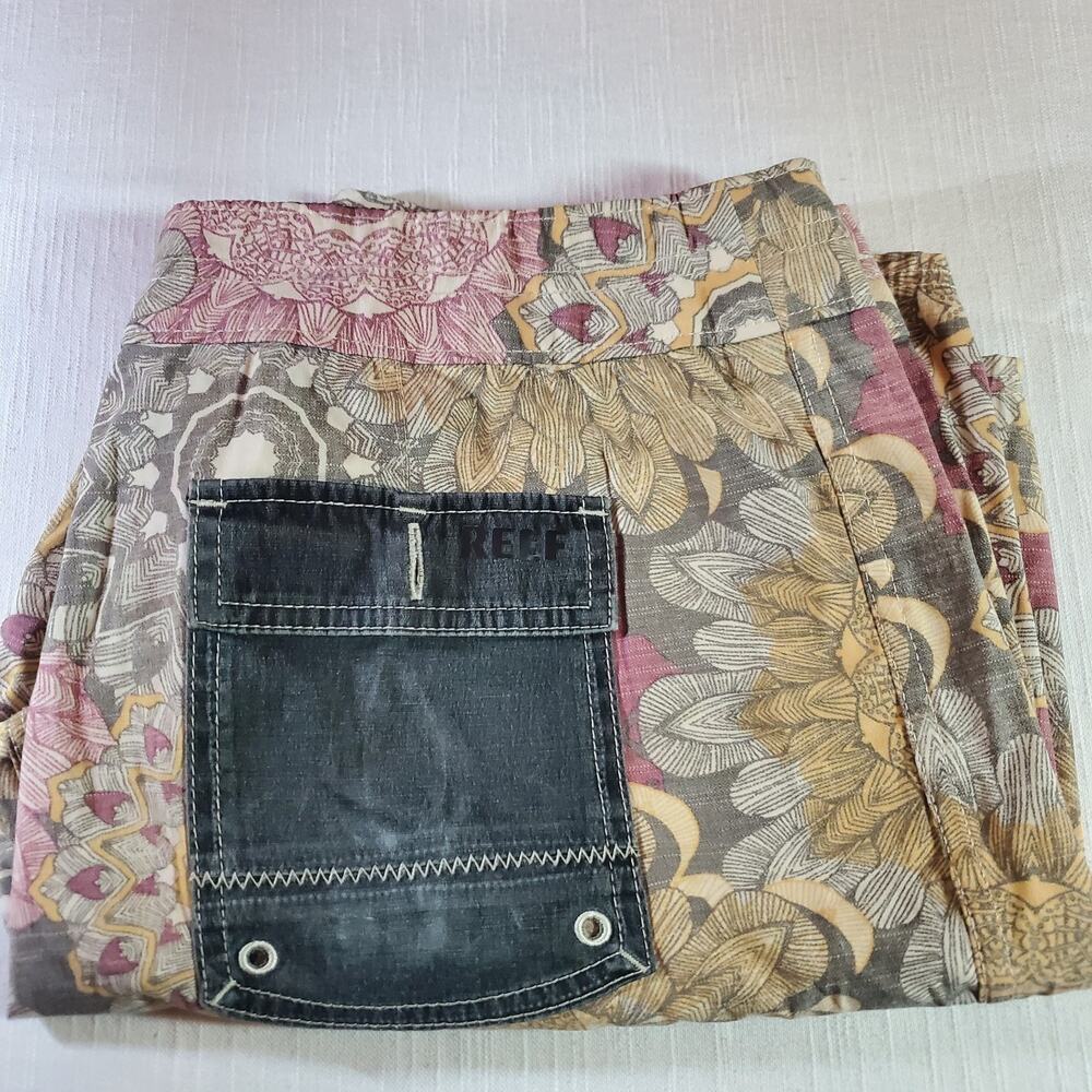 Reef Men's Swim Trunks/Shorts Size M